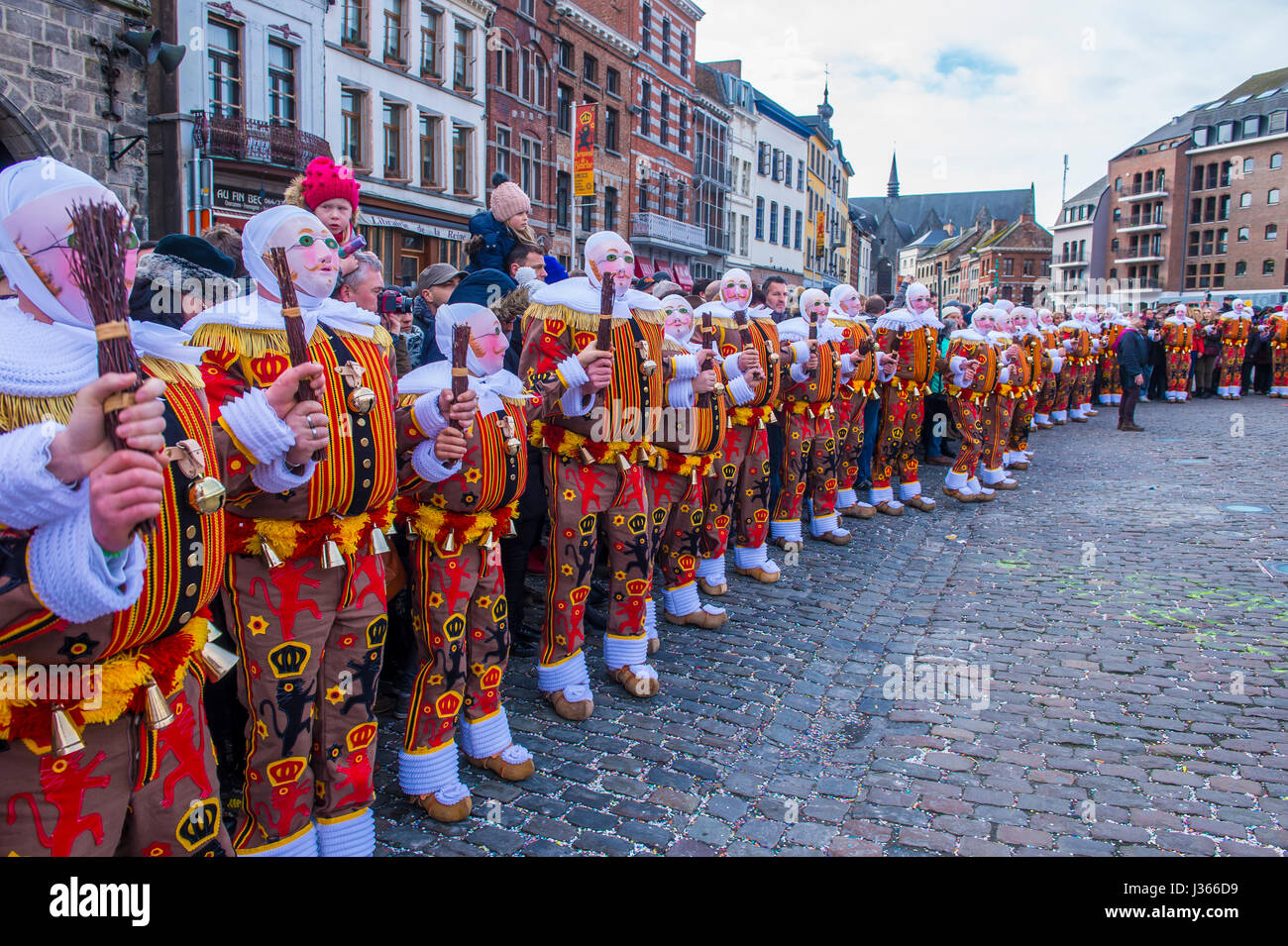 I partecipanti in Binche Carnevale in Binche, Belgio Foto Stock