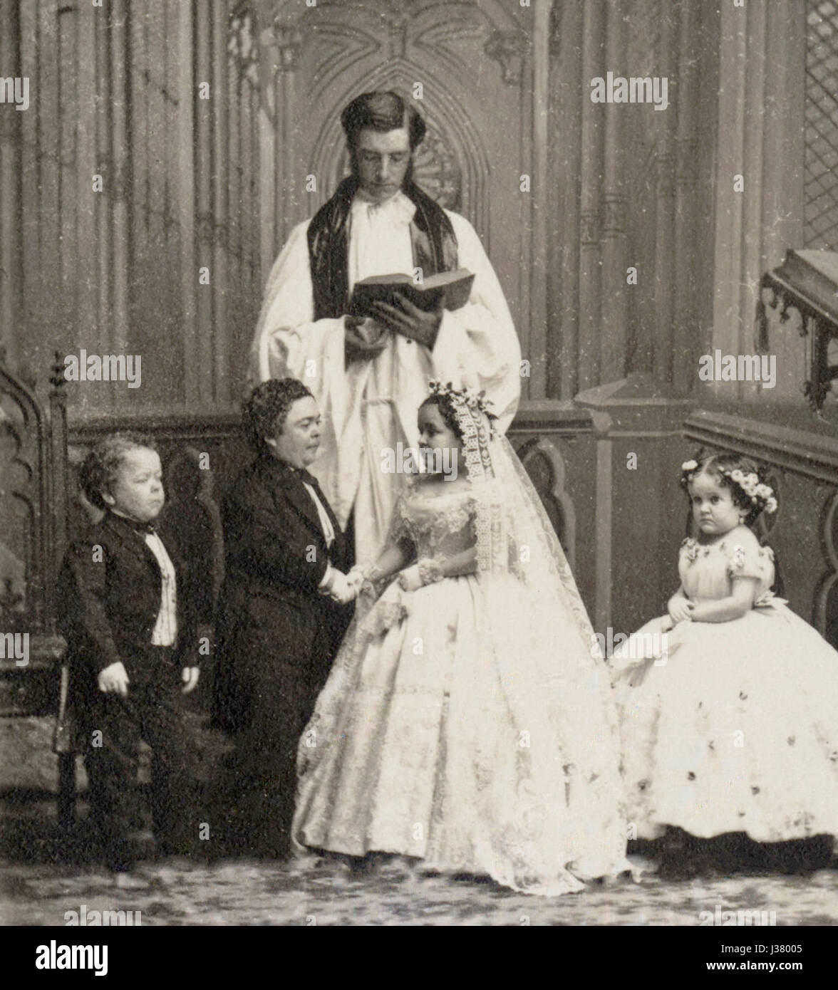 Charles Sherwood Stratton, noto anche come generale Tom Thumb, sposò Lavinia Warren nel 1863. Erano famosi artisti circensi e divennero figure popolari nel XIX secolo. Foto Stock