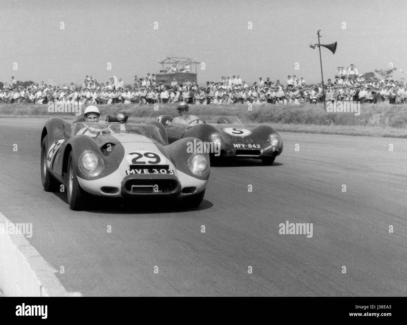Stirling Moss in Lister Jaguar a Silverstone 1958 Foto Stock