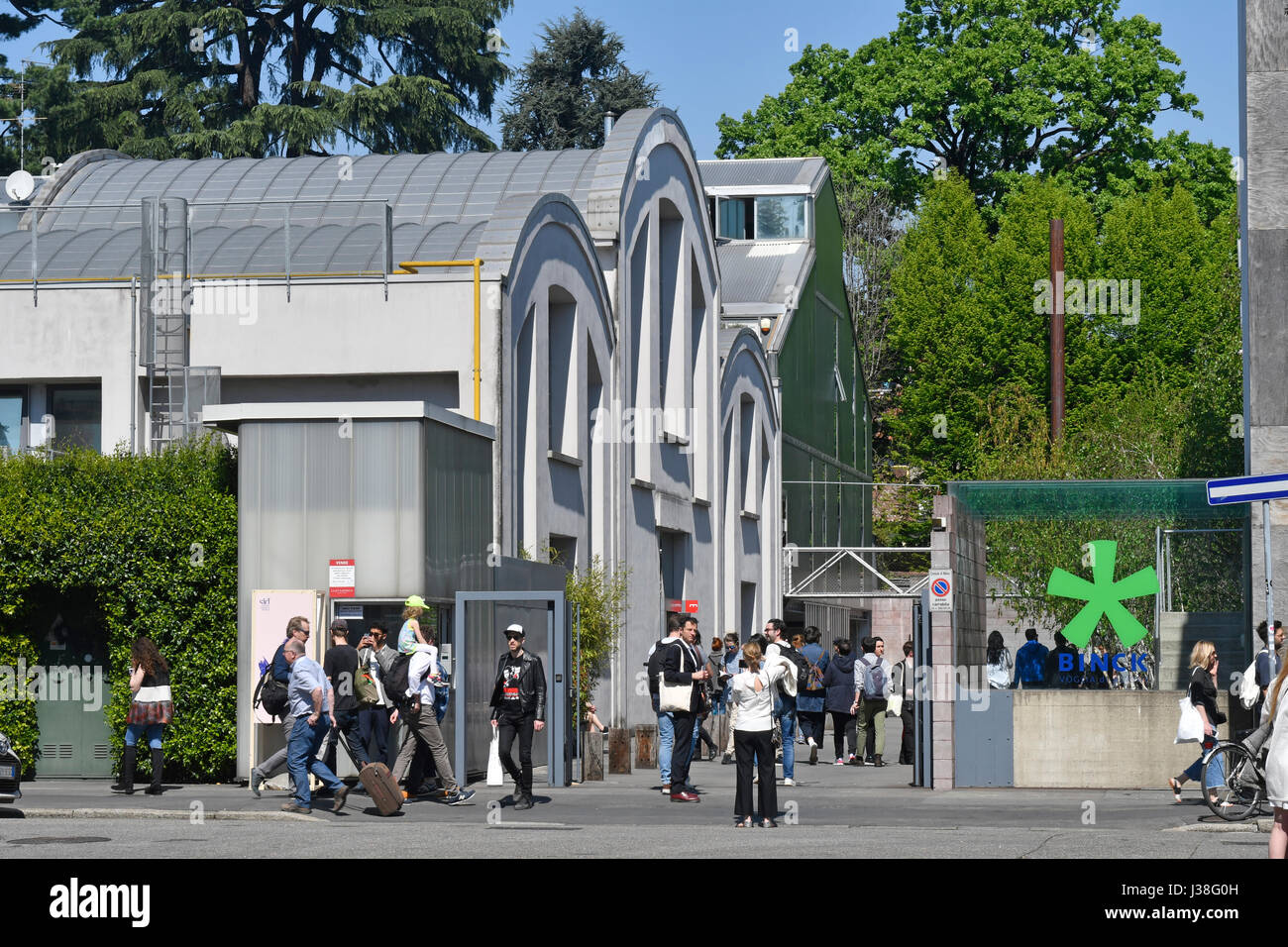 Ventura Lambrate design durante il fuori Salone del Salone internazionale del design, Salone del Mobile, a Milano. Foto Stock
