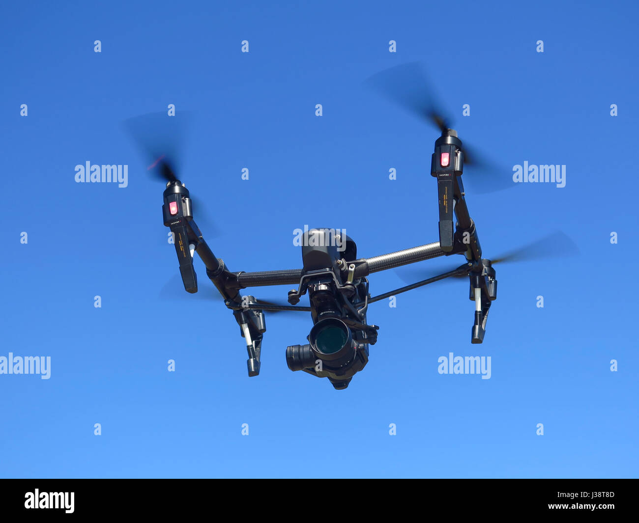DJI ispirare 1 Pro Black Edition drone in volo Foto Stock