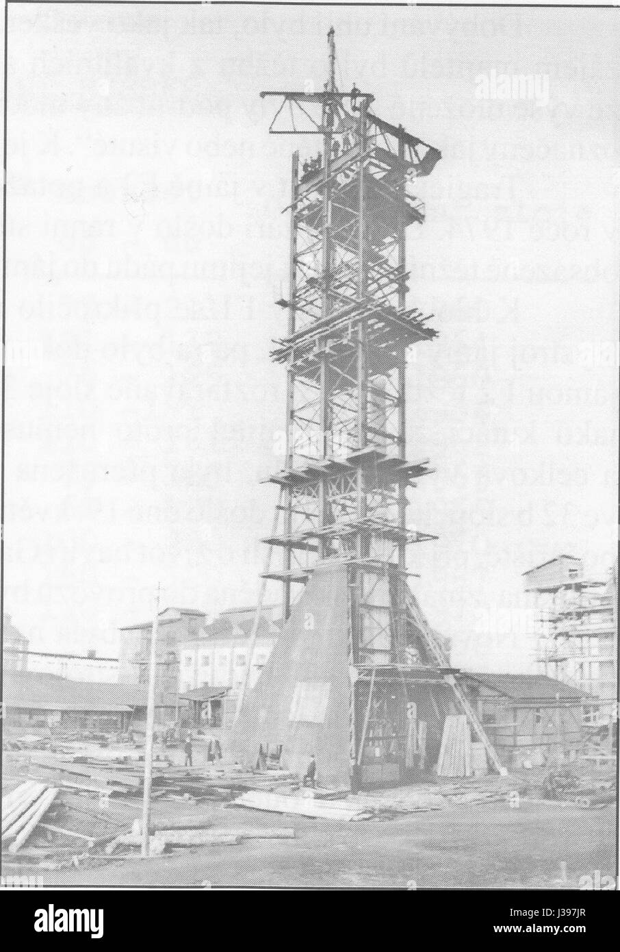 Questa immagine raffigura la costruzione di una testata presso la Frantisek Colliery, parte dell'infrastruttura mineraria della Repubblica Ceca, che riflette la crescita industriale nella regione. Foto Stock