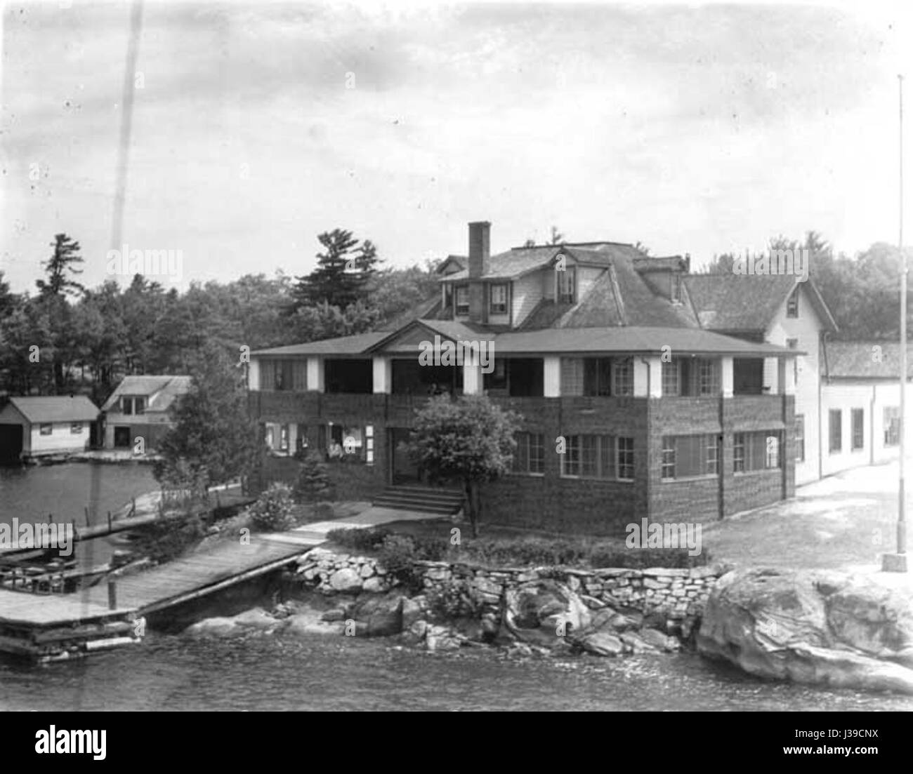 Delawana è una regione del Canada, conosciuta per il suo paesaggio pittoresco e come un luogo popolare per le attività all'aperto come escursioni, campeggio e nautica. Offre un ambiente tranquillo, ideale per gli amanti della natura e dell'avventura. Foto Stock