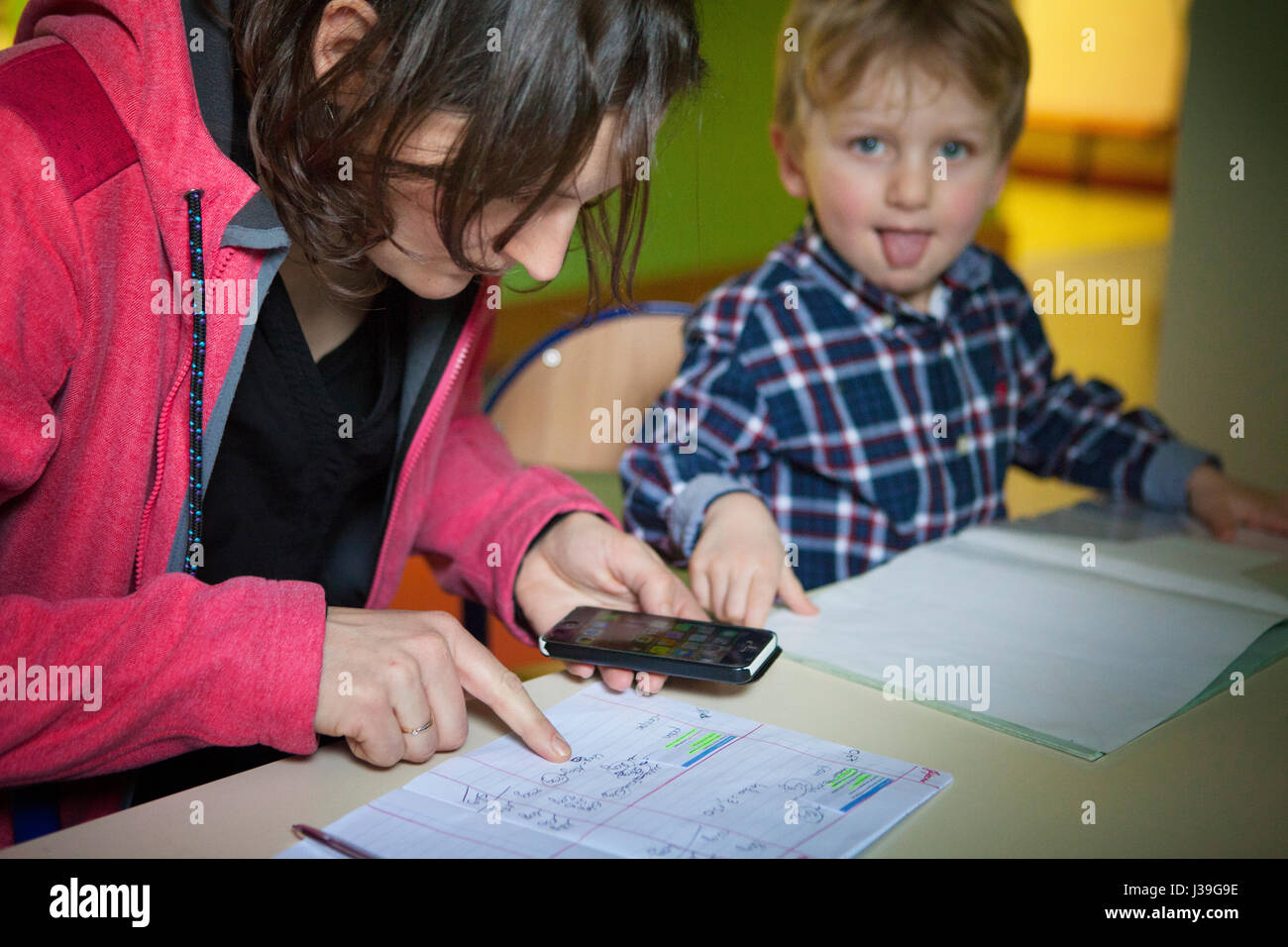 Bambino con diabete Foto Stock