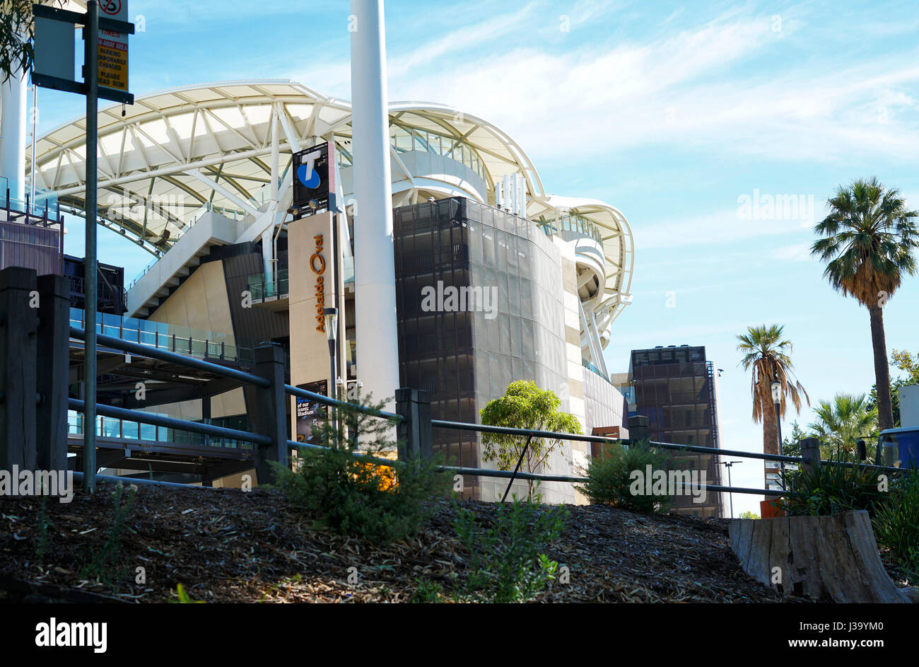 ADELAIDE, AUSTRALIA DEL SUD - Aprile 8, 2017: Close up Adelaide Oval Stadium, casa del South Australian Cricket Association, situato nel pa Foto Stock