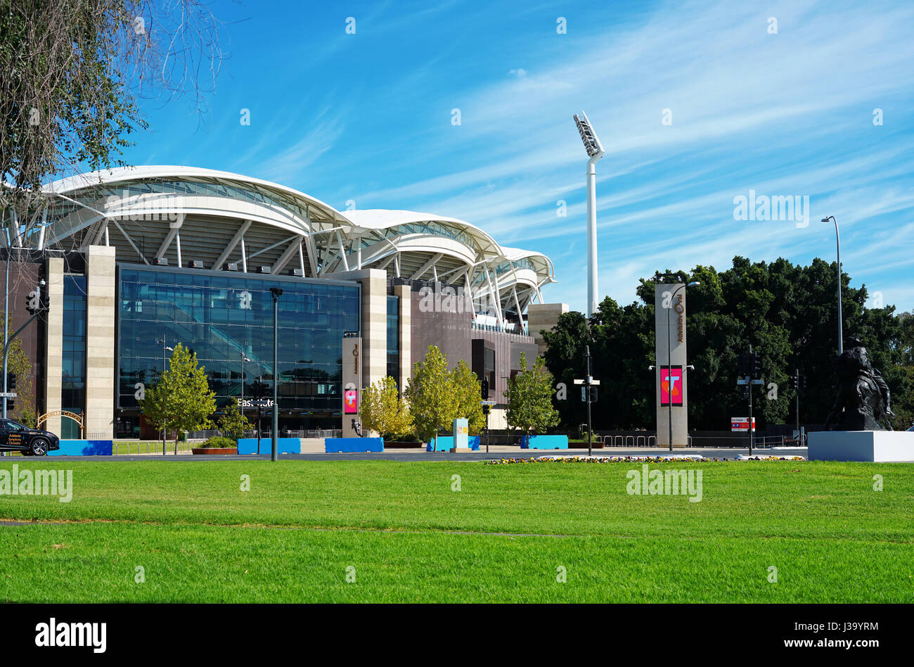 ADELAIDE, AUSTRALIA DEL SUD - Aprile 8, 2017: Adelaide Oval Stadium, casa del South Australian Cricket Association, situato in un parco nei pressi di Ade Foto Stock