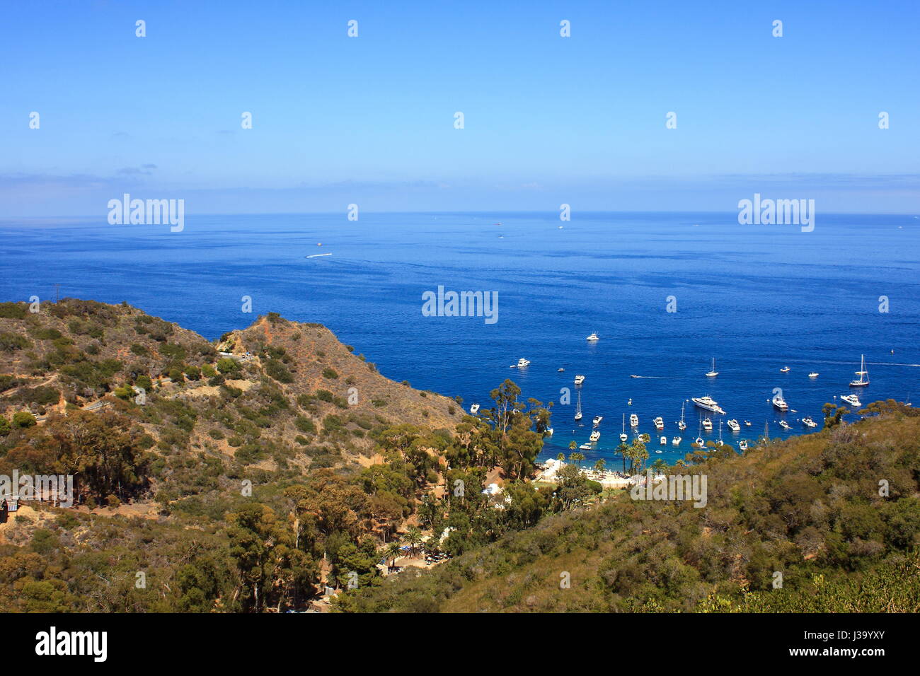 Una vista di soleggiato e tranquillo pomeriggio a isola Catalina Foto Stock