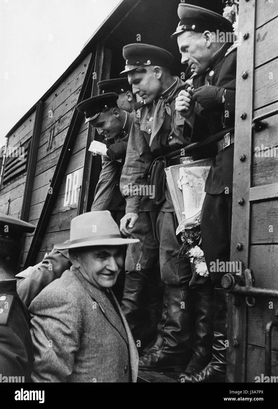 Il ritiro dei russi da Magdeburg, 1956 Foto Stock