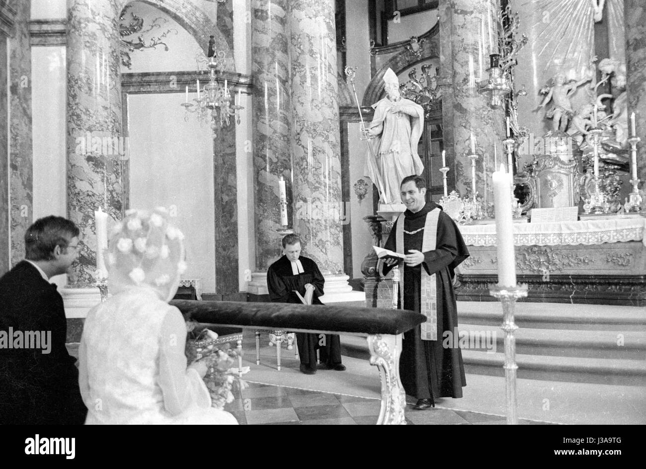 Cerimonia Catholic-Protestant a Würzburg, 1970 Foto Stock