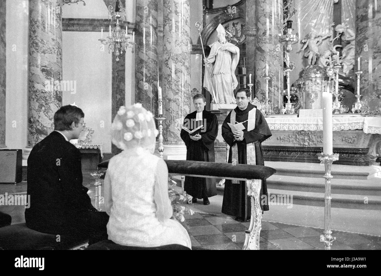 Cerimonia Catholic-Protestant a Würzburg, 1970 Foto Stock