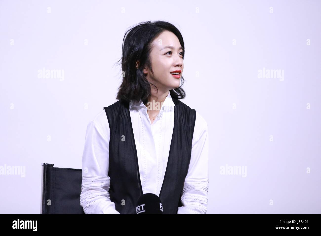 Shanghai, Cina. 04 Maggio, 2017. Linguetta Wei frequentare l'undicesimo primo film awards come giudici a Shanghai in Cina il 04 maggio, 2017.(foto di TPG) Credito: TopPhoto/Alamy Live News Foto Stock