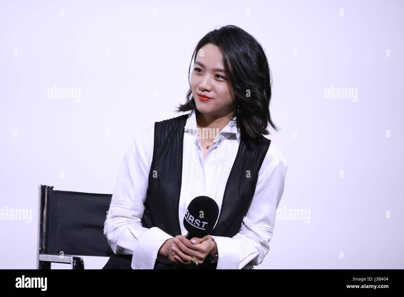 Shanghai, Cina. 04 Maggio, 2017. Linguetta Wei frequentare l'undicesimo primo film awards come giudici a Shanghai in Cina il 04 maggio, 2017.(foto di TPG) Credito: TopPhoto/Alamy Live News Foto Stock