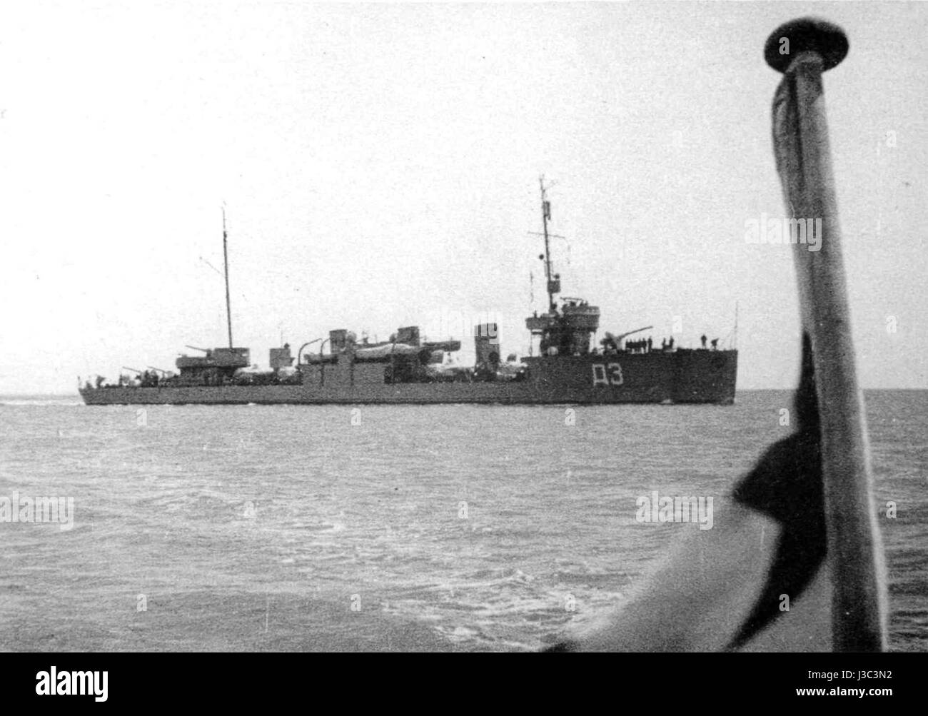 Felix Dzerzhinskiy fu un rivoluzionario russo e fondatore della polizia segreta sovietica. Questa immagine del 1940 lo raffigura nel contesto della sua influenza nell'Unione Sovietica, dove ha svolto un ruolo significativo nel modellare l'apparato di sicurezza sovietico. Foto Stock