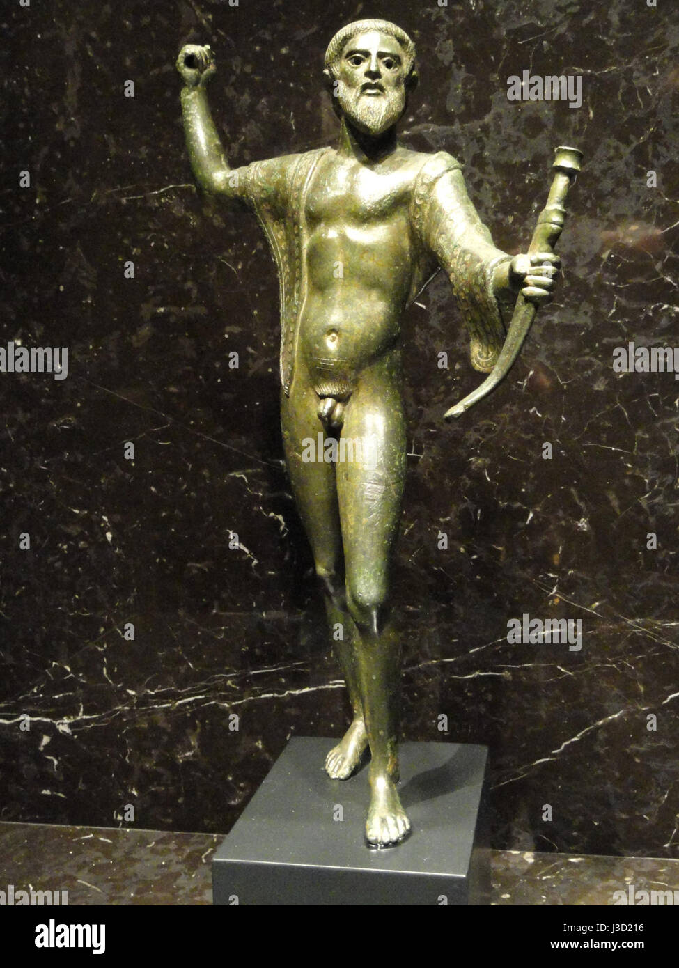 Questa statuetta etrusca di Apiro, Italia, risale al 460-450 a.C. Rappresenta l'antica arte etrusca, che fa parte del ricco patrimonio preromano italiano, e fa parte della collezione del Museo Nelson Atkins. Foto Stock