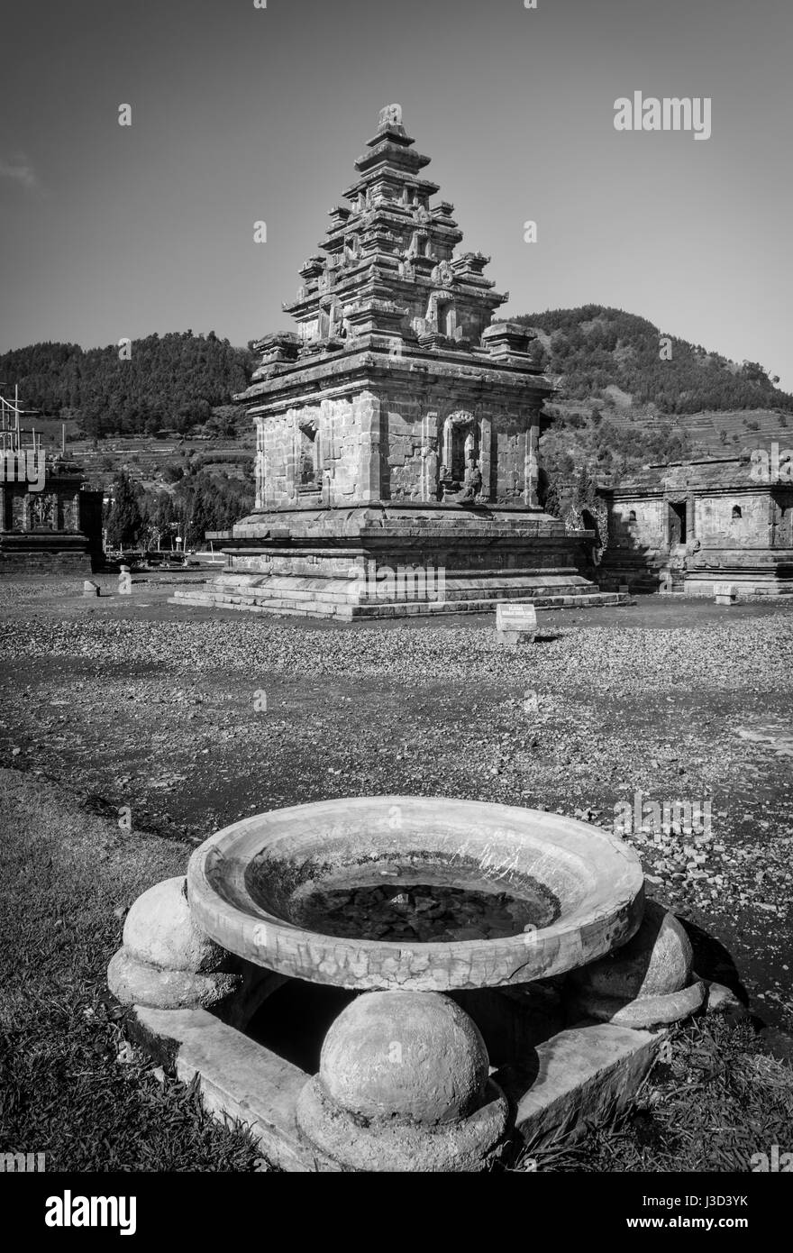 Il Candi Arjuna allo Dieng Plateau Foto Stock