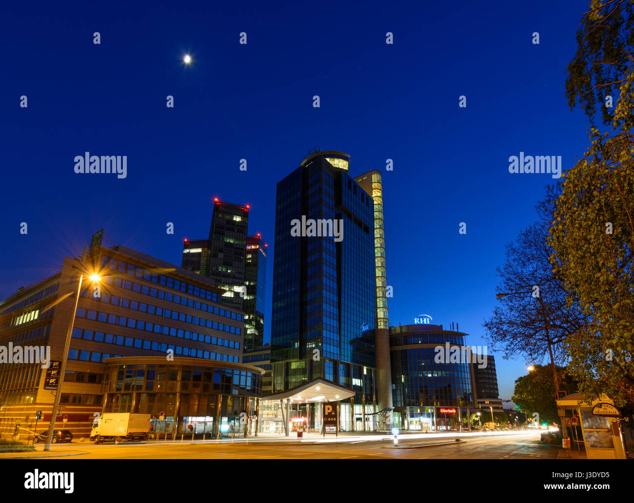 Wienerberg City: Business Park Tower, Vienna Twin Tower, Wien, Vienna, 10. Favoriten, Wien, Austria Foto Stock
