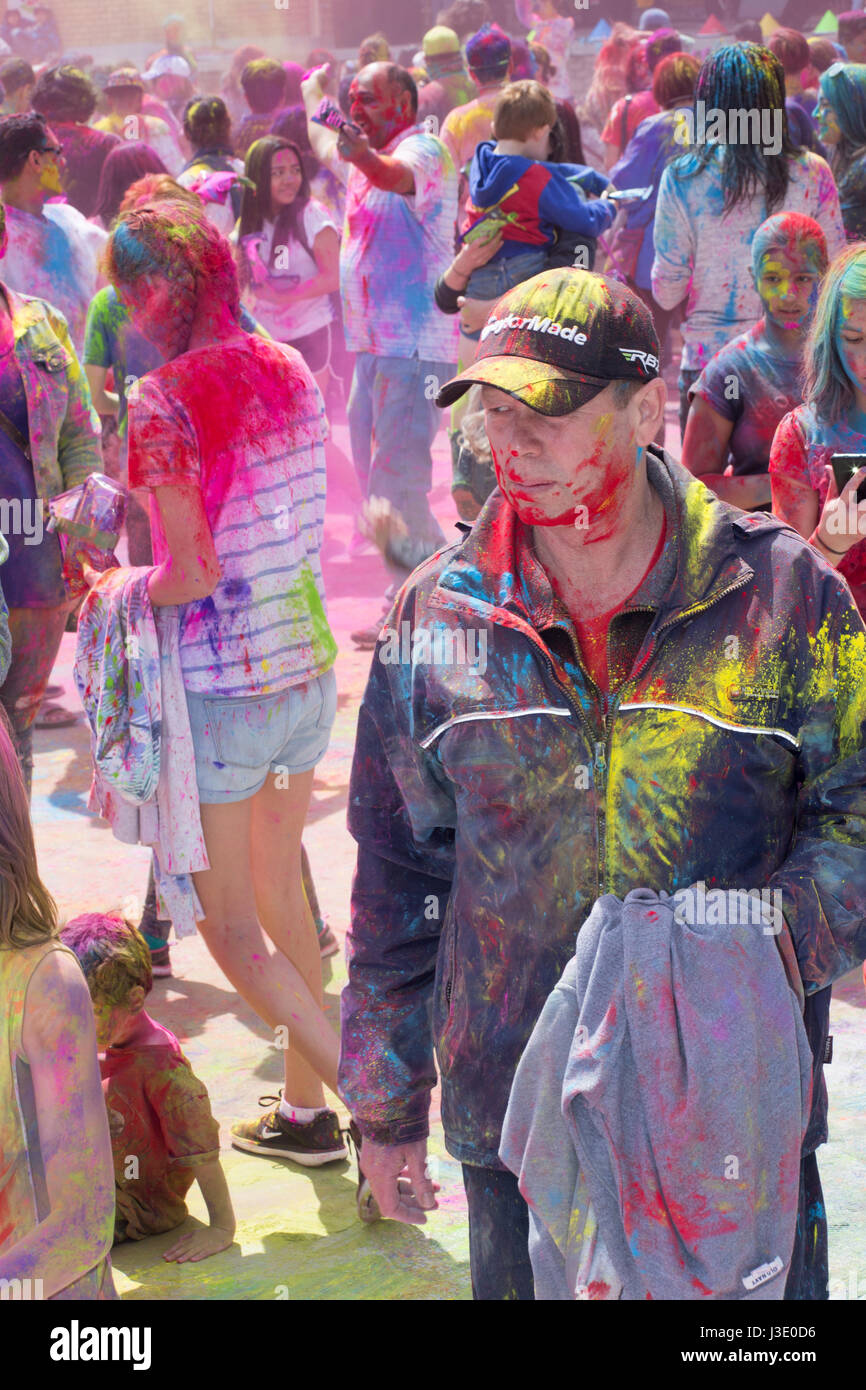 Holi 2017 Festival di colori, London, Ontario, Canada al Victoria Park Foto Stock