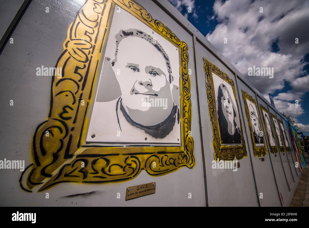 Progetto 49's ci riconoscono è stato ispirato da Mencap "Eccomi" campagna.Progetto 49 lavora all'interno di Southend on Sea, Essex con persone con probs di apprendimento Foto Stock