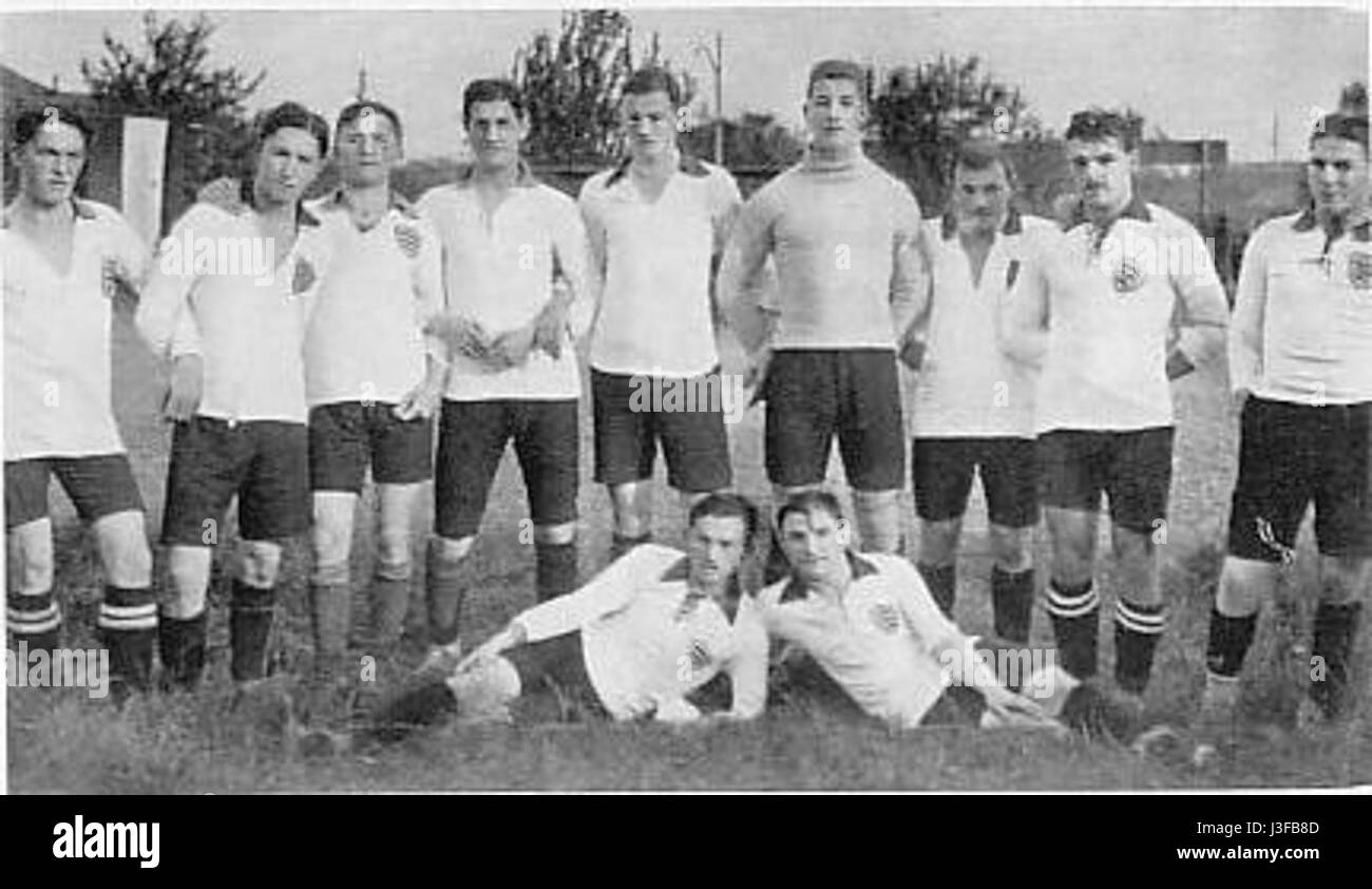 Una foto storica della squadra di calcio del VfB Stuttgart del 1912, che mostra i giocatori e la composizione della squadra di quell'epoca. Foto Stock