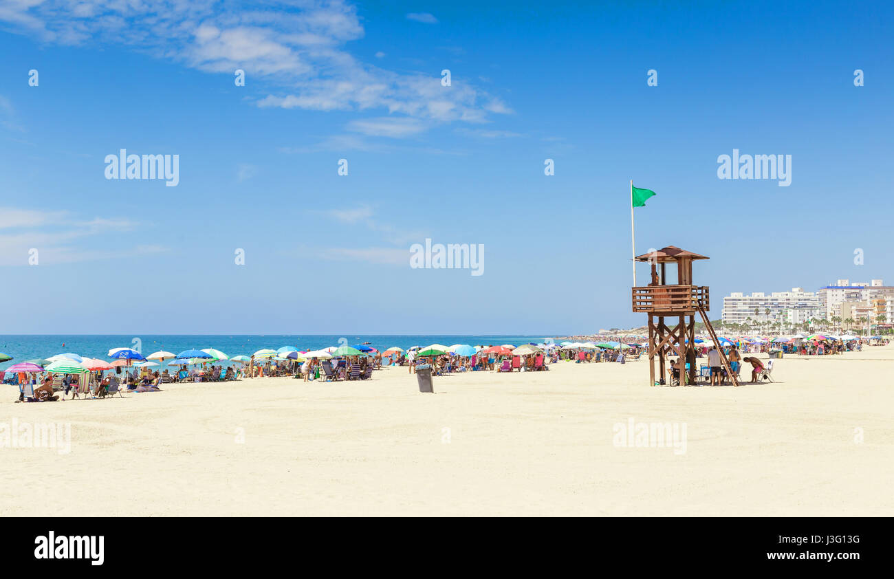 Turismo in Spagna. Vista della spiaggia di Rota, Cadice. Foto Stock
