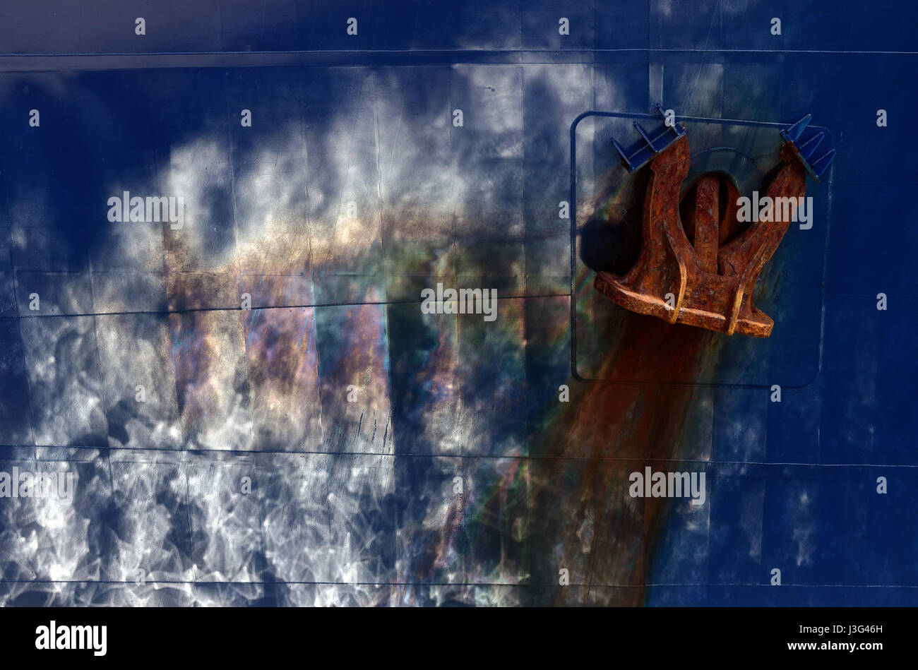 Dispositivo di ancoraggio di Marion Dufresne, Terre australi e antartiche francesi nave in La Reunion Harbour Foto Stock