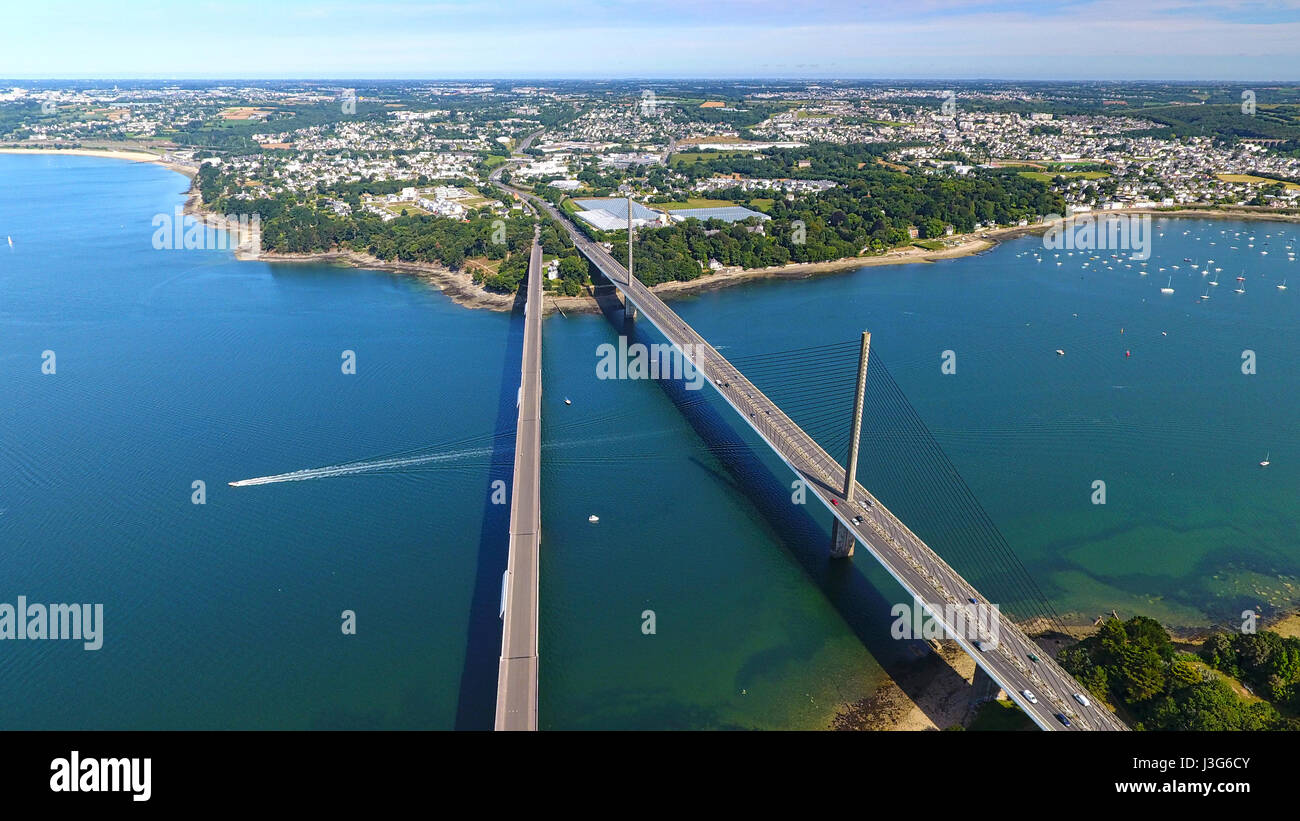 Vista aerea del Iroise e l'Albert Louppe ponti a Brest, Finistère, Francia Foto Stock