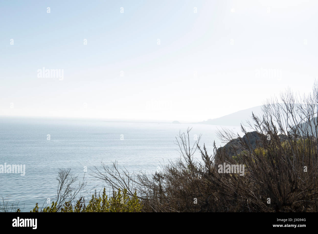 Un paesaggio marino sulla costa della California, vicino a Big Sur. Foto Stock