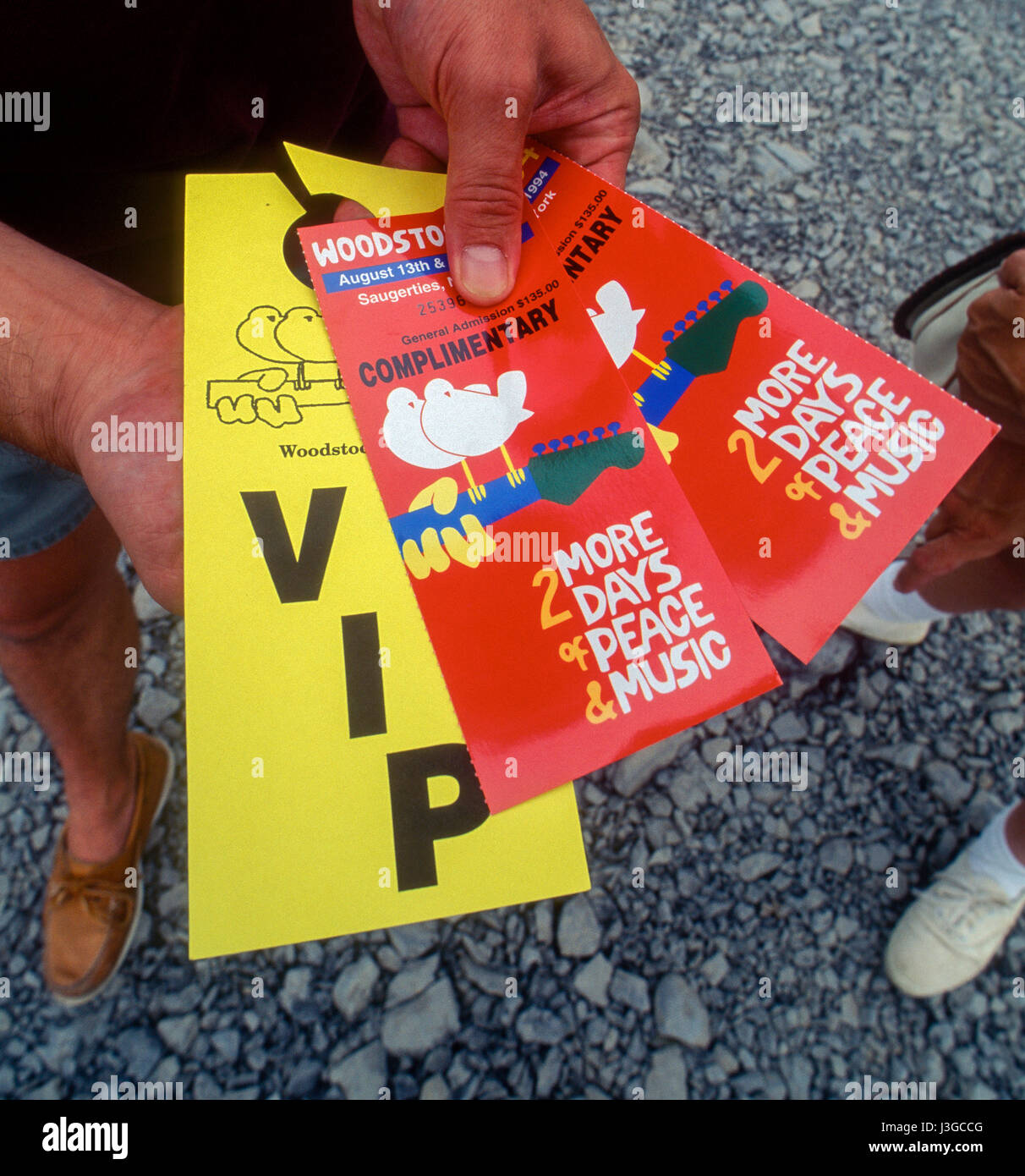 Biglietti e pass VIP per il XXV anniversario di Woodstock music festival in Winston Farm in Saugerties, New York, 12 agosto 1994. Foto di Mark Reinstein Foto Stock