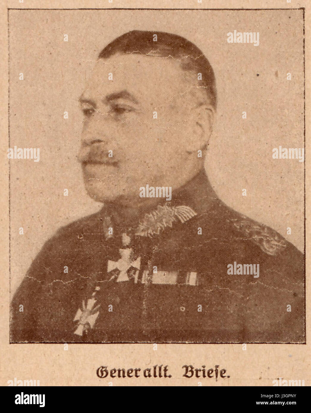 Il tenente generale Carl Briese era un ufficiale militare tedesco, noto per il suo coinvolgimento nelle operazioni militari del XX secolo. La sua carriera e la sua eredità fanno parte della storia militare tedesca. Foto Stock