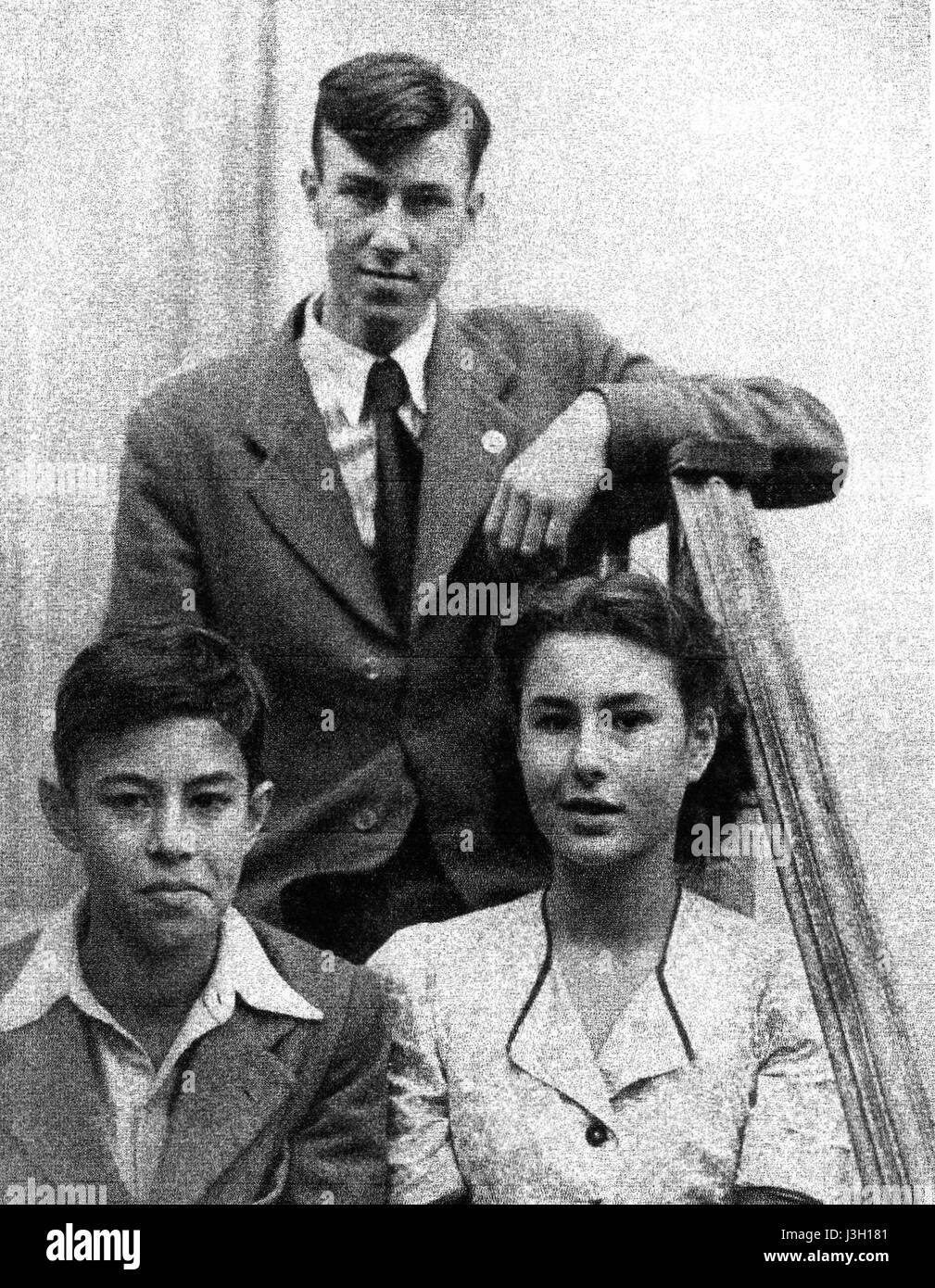 La famiglia Clunies Ross è storicamente collegata alle isole Cocos, situate nell'Oceano Indiano. Questo riferimento indica un legame familiare o un evento storico significativo relativo alla governance o al patrimonio delle isole. Foto Stock