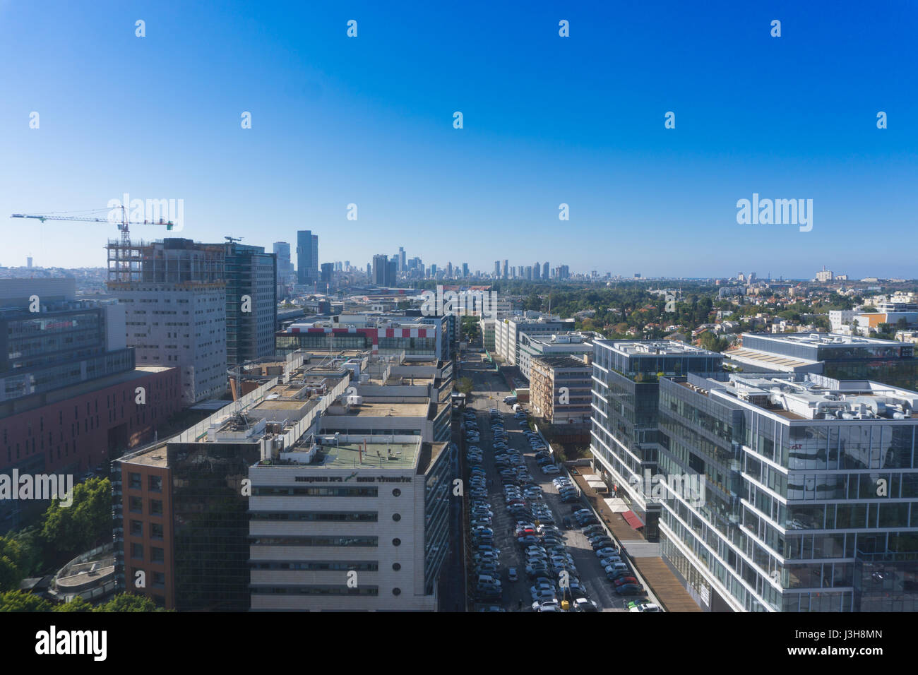 Ramat HaYal, Israele - 9 dicembre 2017: vista panoramica di Ramat HaChayal distretto, Tel Aviv-Yafo, Israele Foto Stock