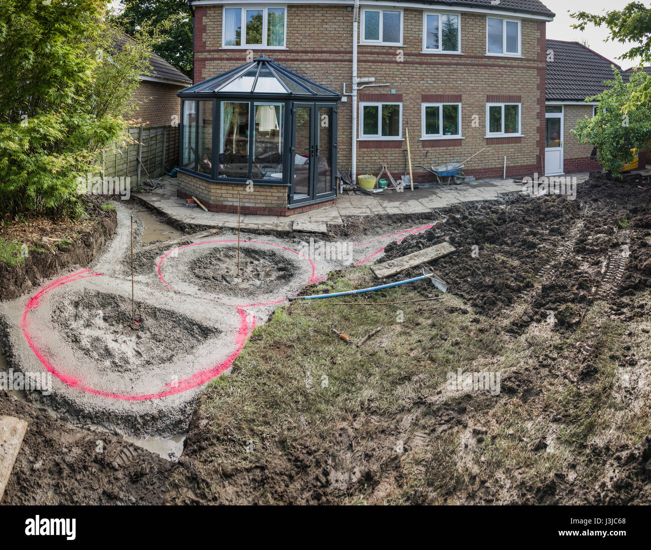 Nuova architettura del giardino e la costruzione da parte di un approvato il Marshalls contraente Foto Stock