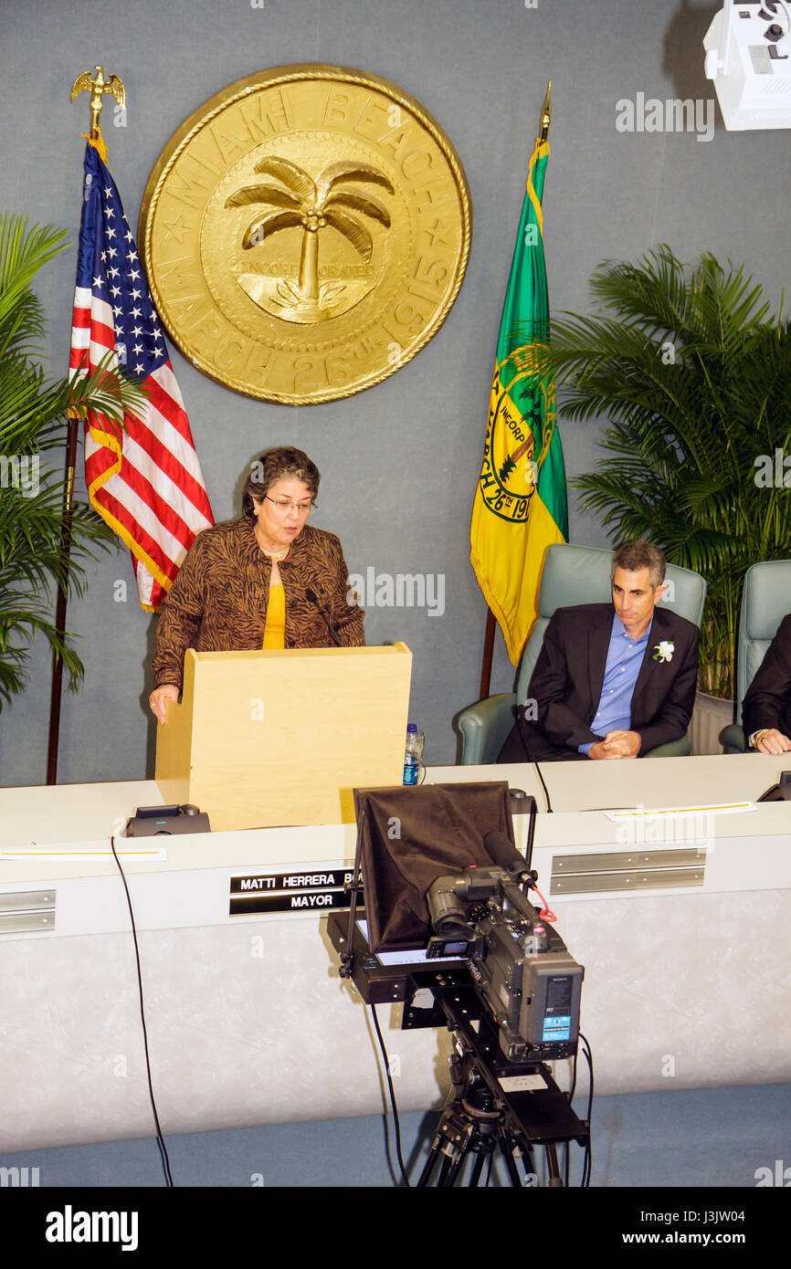 Miami Beach Florida, Municipio, edificio, Stato della città Indirizzo, Commission Chambers, sindaco Matti Herrera Bower, governo municipale, commissari, cham Foto Stock