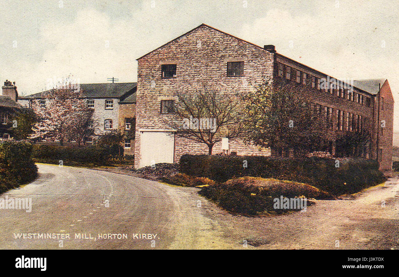 Horton Kirby Westminster si riferisce a una posizione notevole nel Regno Unito. Horton Kirby è un villaggio nel Kent, e Westminster si riferisce all'area di Londra, nota per il suo significato storico e politico. La connessione tra questi due luoghi può riferirsi a questioni amministrative storiche o attuali o al contesto più ampio della geografia e del governo britannico. Foto Stock