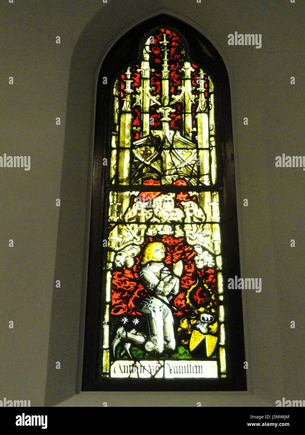 Un pannello araldico con le braccia di Anton von Ramstein, creato nell'officina di Peter Hemmel, in Germania, tra il 1470 e il 1482. Questa opera d'arte è conservata nel Nelson Atkins Museum of Art Foto Stock