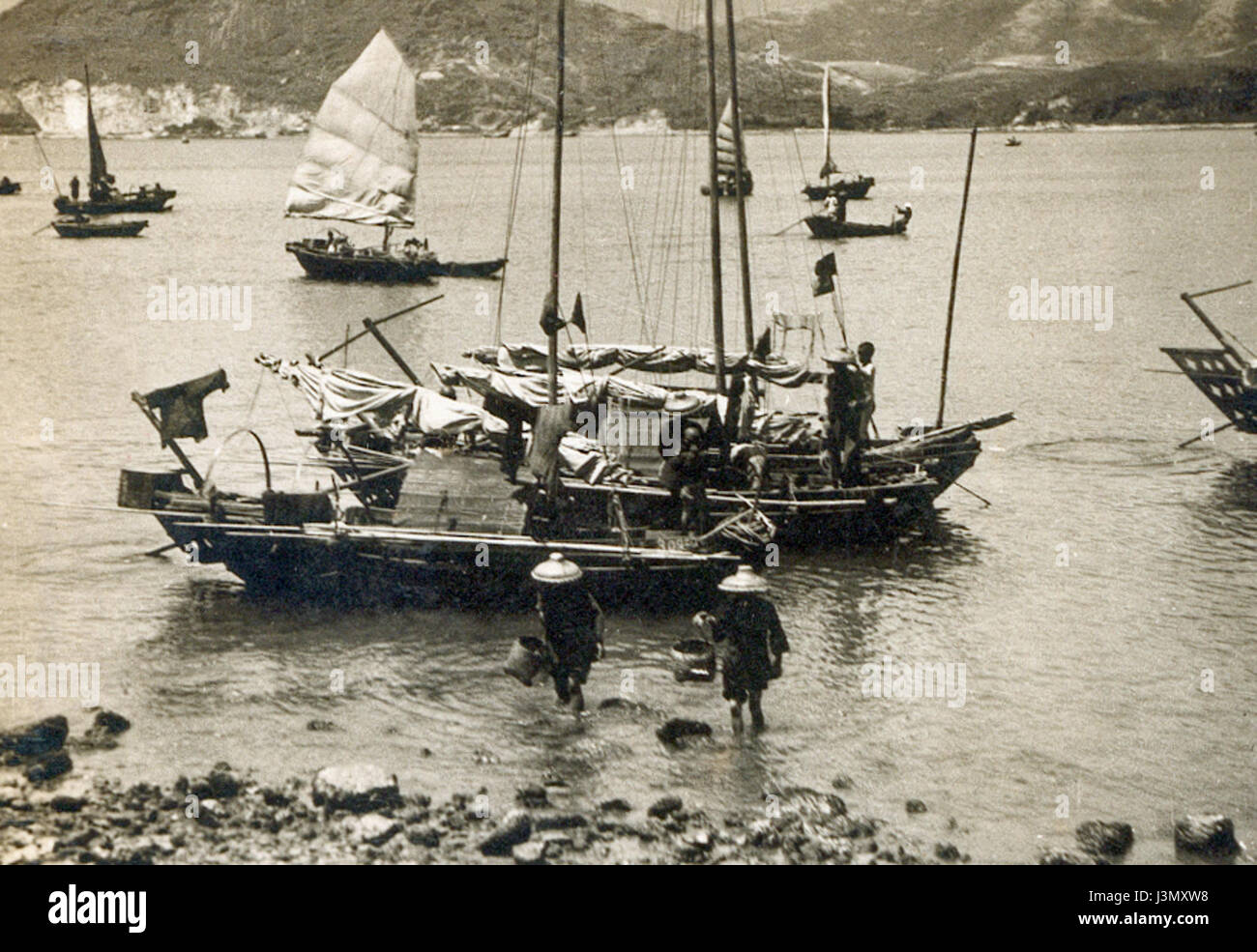 Gli anni '1930 ad Hong Kong furono segnati da una rapida urbanizzazione e da significativi cambiamenti culturali, economici e sociali. Il decennio vide l'ascesa delle industrie moderne, così come la fusione di influenze orientali e occidentali. Foto Stock