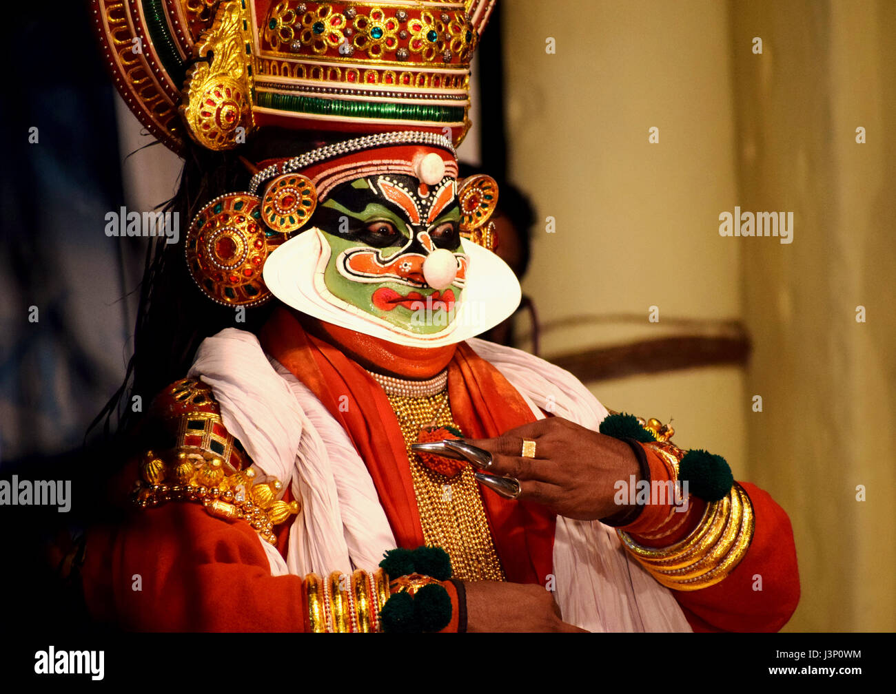 Kathakali è una danza tradizionale del Kerala. Stato del sud dell India Foto Stock