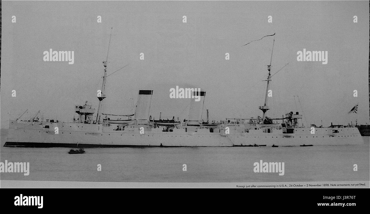 Questa fotografia mostra Kasagi, un individuo giapponese, negli Stati Uniti nel 1898. Mette in evidenza lo scambio culturale tra Giappone e Stati Uniti durante la fine del XIX secolo, un periodo di maggiore immigrazione e interazione diplomatica. L'immagine offre un'idea dell'esperienza degli immigrati giapponesi in America durante questo periodo. Foto Stock