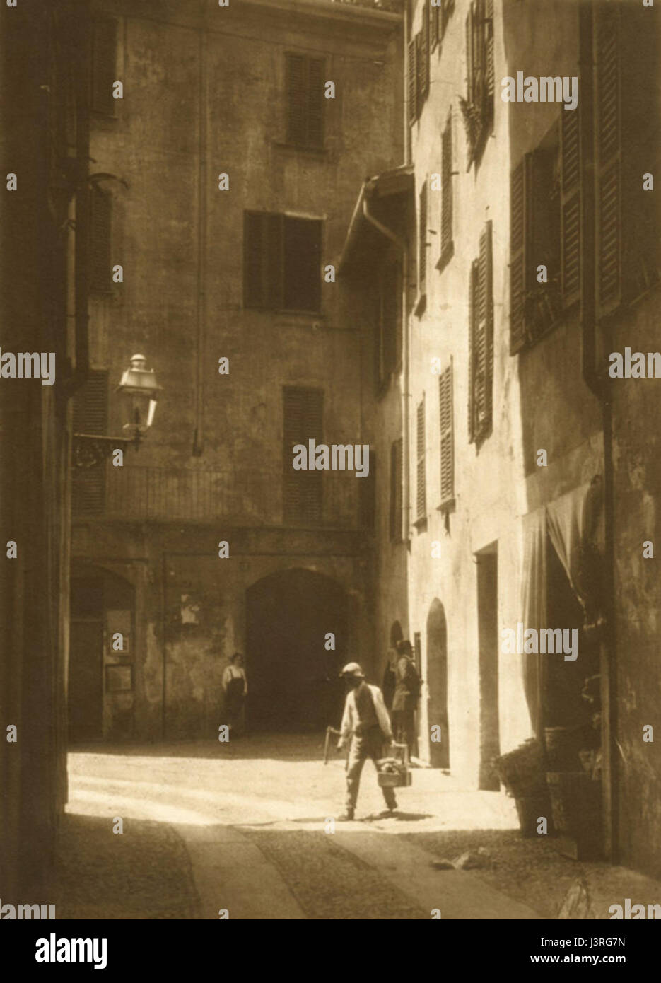 Lavoro, Charles (1853 1930) un vicolo, Milano Foto Stock