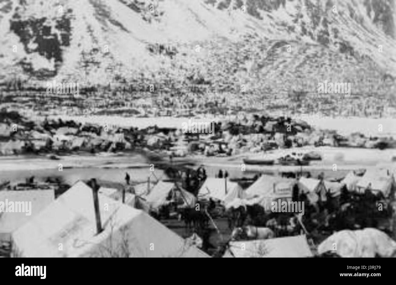 Klondike si riferisce alla regione dello Yukon, Canada, famosa per la corsa all'oro Klondike alla fine del XIX secolo. Questo evento ha attirato migliaia di cercatori d'oro, dando forma alla storia e allo sviluppo della regione. Foto Stock