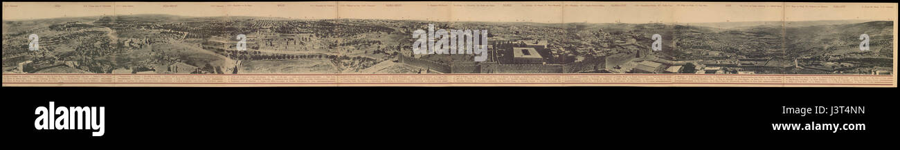 Questa vista dalla Torre della Dormizione offre una prospettiva panoramica di Gerusalemme, della città Santa e delle sue aree circostanti. Cattura il significato religioso e storico della regione. Foto Stock