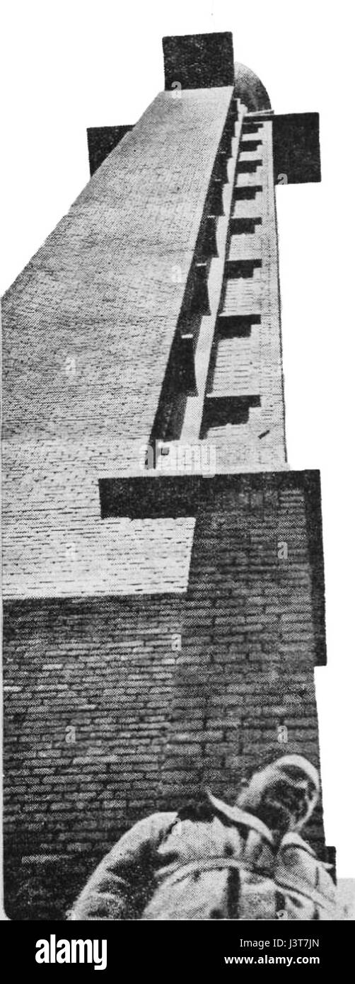 Jan Wils, un importante architetto olandese, si trova sotto la sua Marathon Tower progettata nel 1928. La torre riflette il suo stile architettonico e il suo contributo all'architettura olandese dei primi anni del XX secolo. Foto Stock