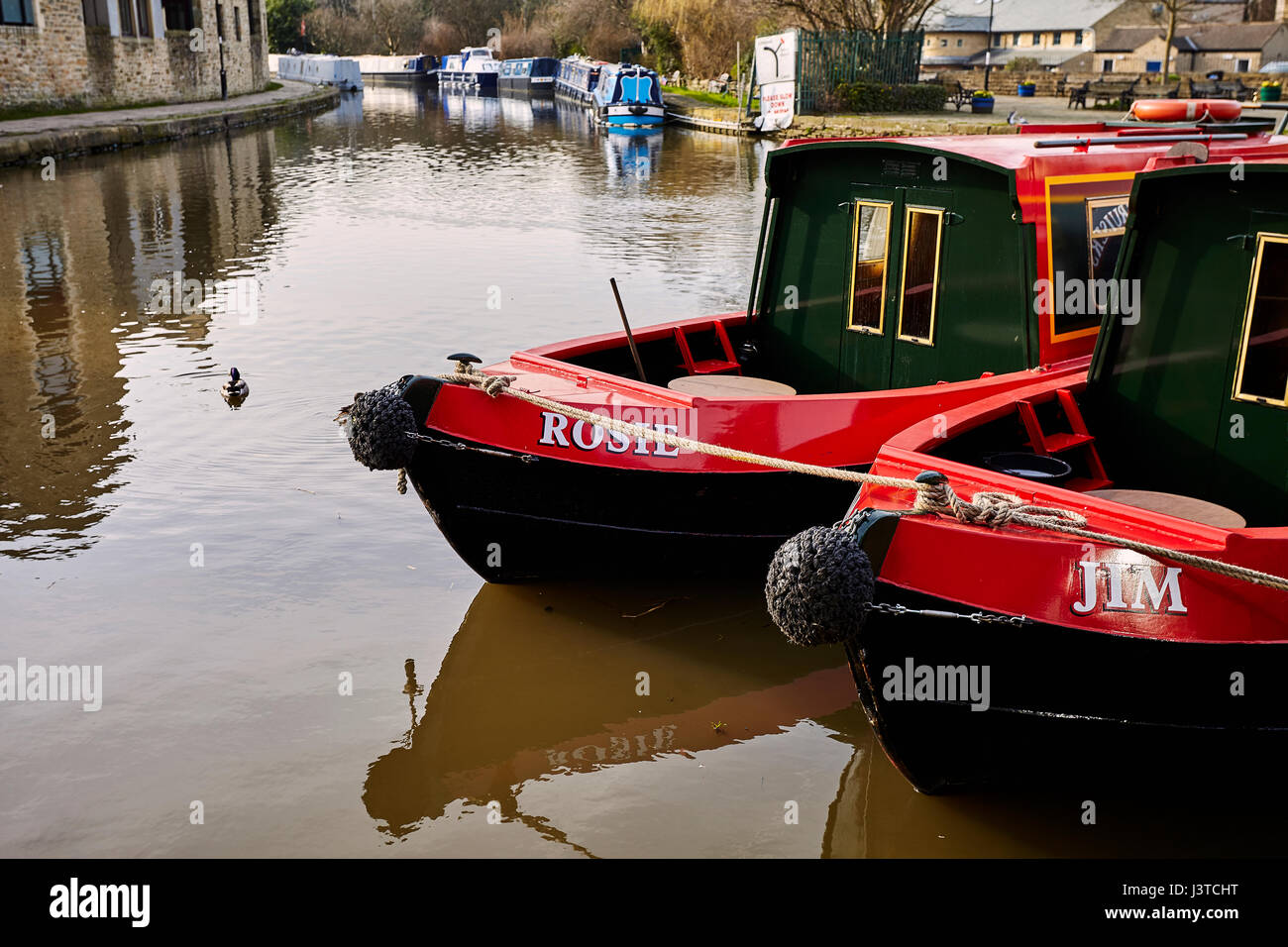 Leeds Liverpool Canal Longboats a Skipton, North Yorkshire Regno Unito Foto Stock