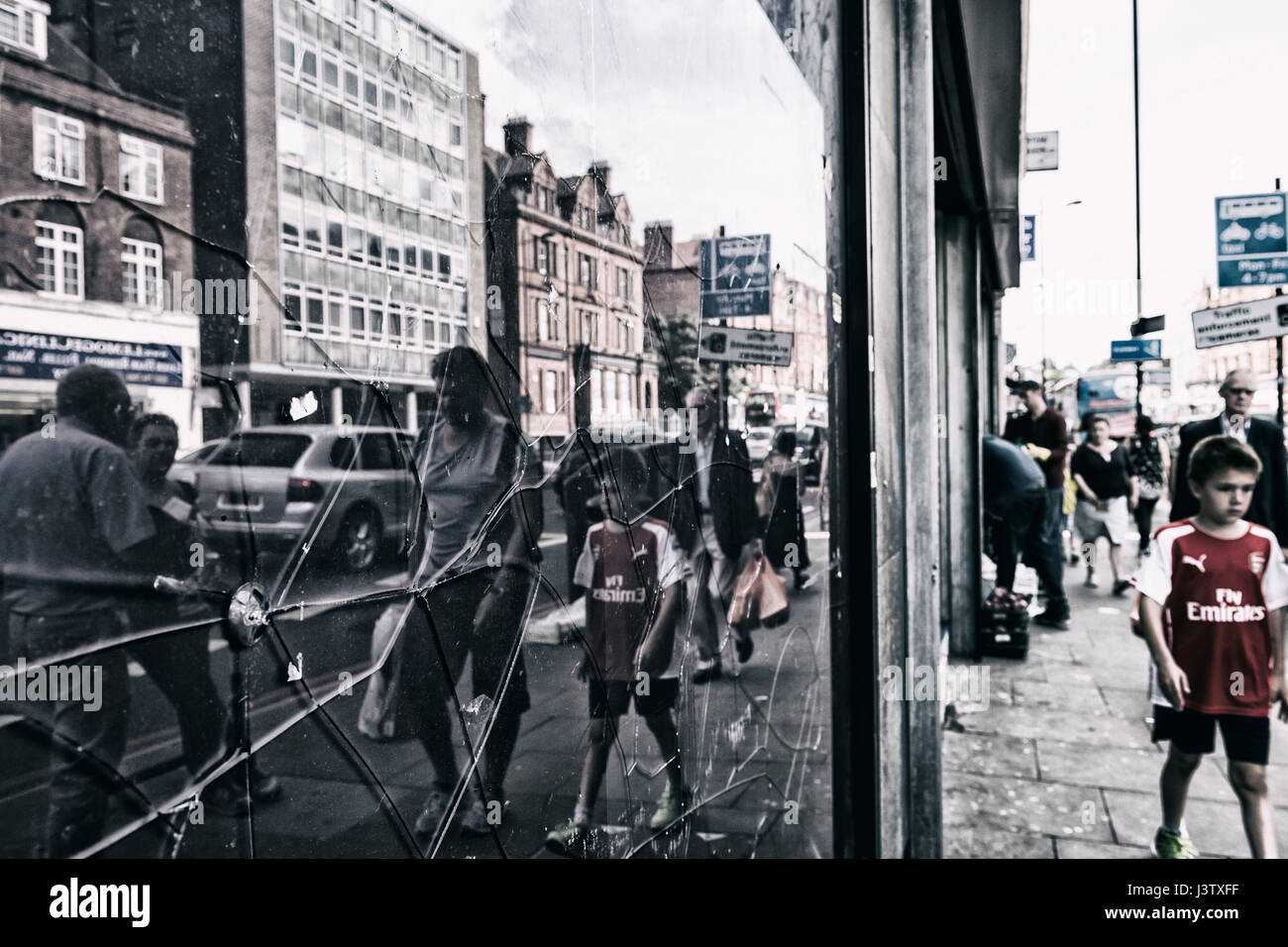 La foto è stata scattata a Londra in Finchley Road. Foto Stock