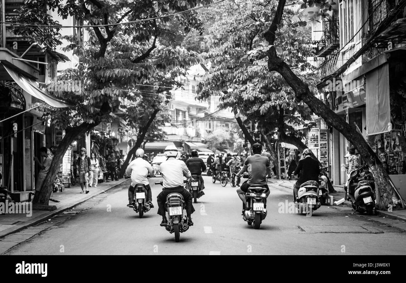 Ciclomotori ad Hanoi, Vietnam Foto Stock