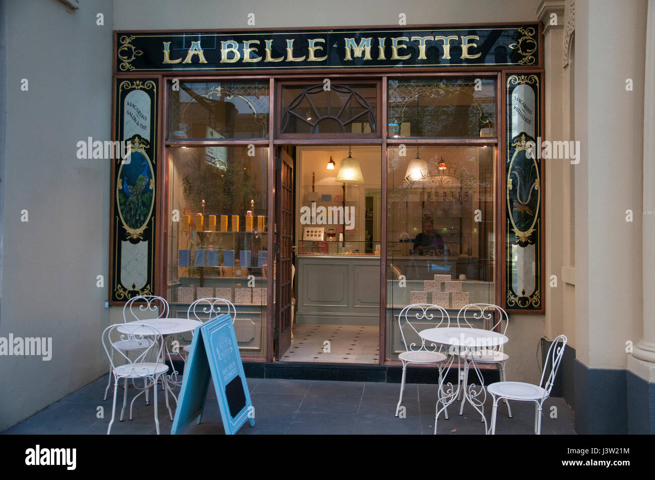 La Belle Miette pasticceria presso la "Paris End' di Collins Street, Melbourne, Australia Foto Stock