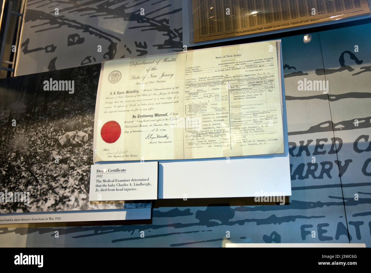 Il certificato di morte di aviatore Charles Lindbergh è rapito baby, esposti al New Jersey Polizia di Stato Museum & Learning Center di Trenton, NJ. Foto Stock