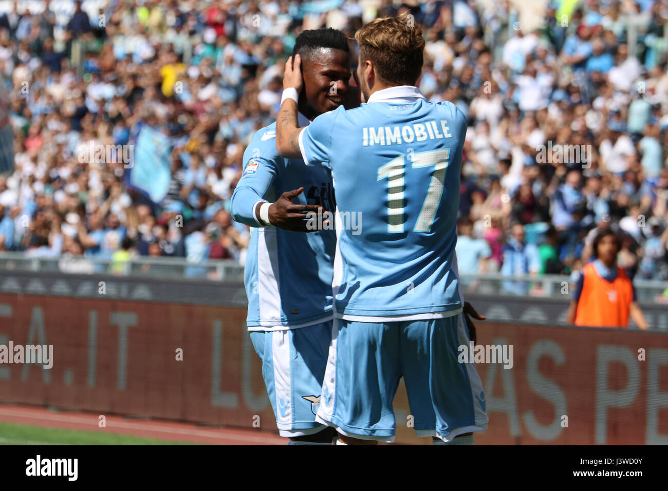 Campionato Italiano di una partita di calcio Lazio vs Sampdoria presso lo Stadio Olimpico di Roma il 7 maggio 2017. (Foto: Cosimo Martemucci/Pacific Stampa) Foto Stock