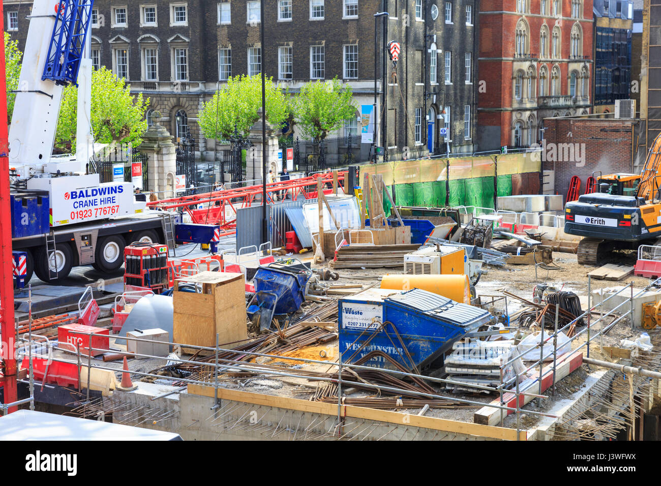 Costruzione di ulteriori edifici accanto al Shard a London Bridge, Londra Foto Stock