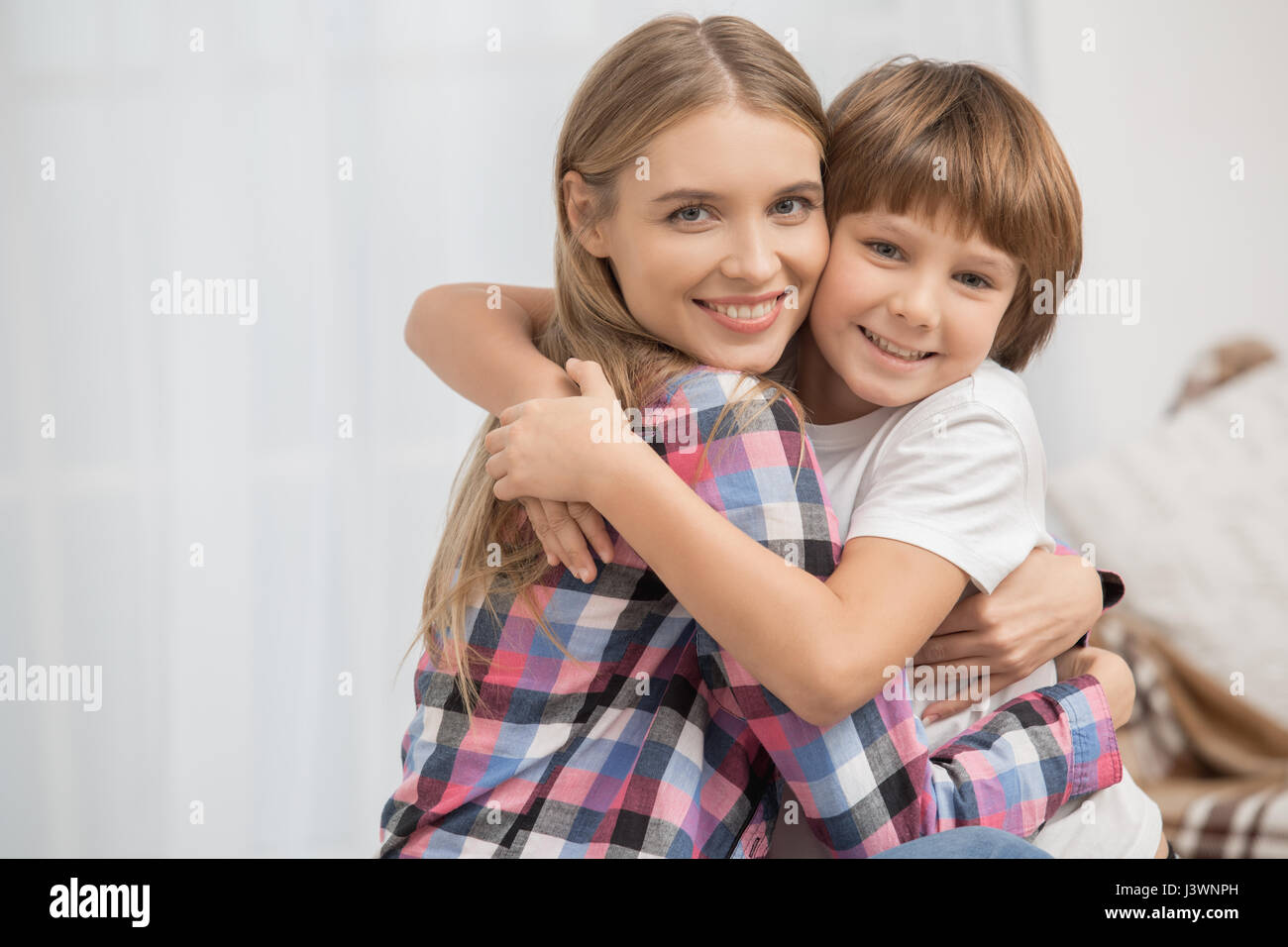 La madre e il Bambino genitorialità maternità amore il concetto di cura Foto Stock